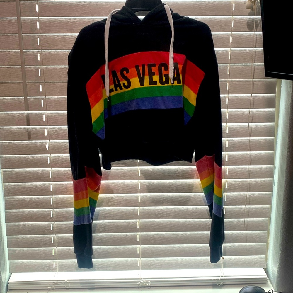 LAS VEGAS CROPPED HODDIE